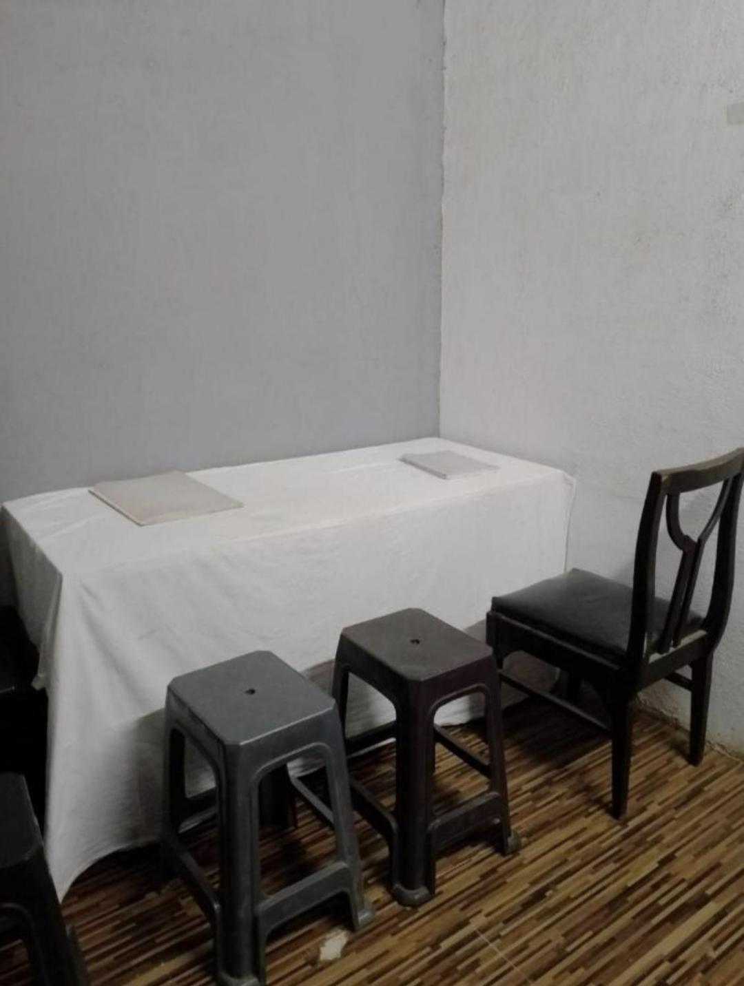 Bapuji Dormitory Hostel Мумбаї Екстер'єр фото