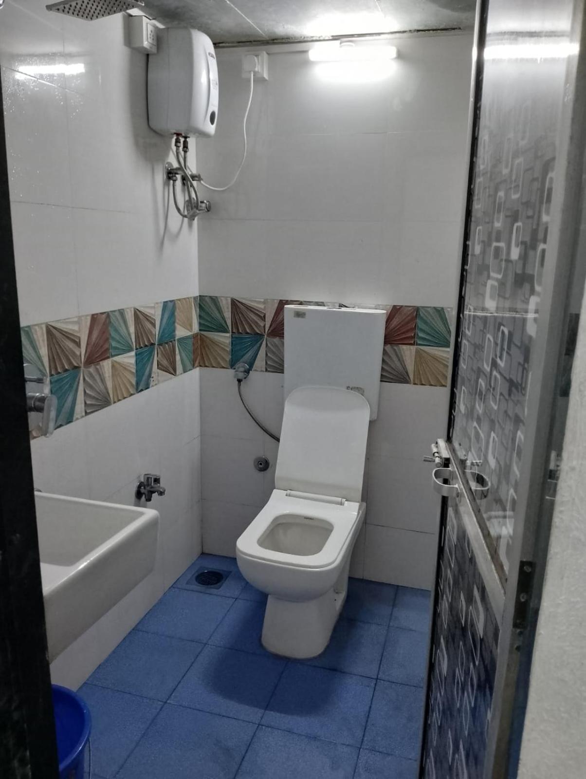 Bapuji Dormitory Hostel Мумбаї Екстер'єр фото